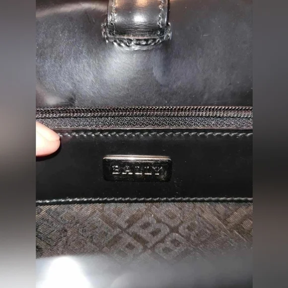 Bally large laptop tablet bag. - Picture 11 of 14